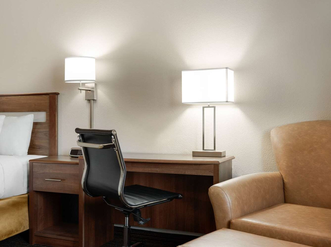 Travelodge by Wyndham Vaughn