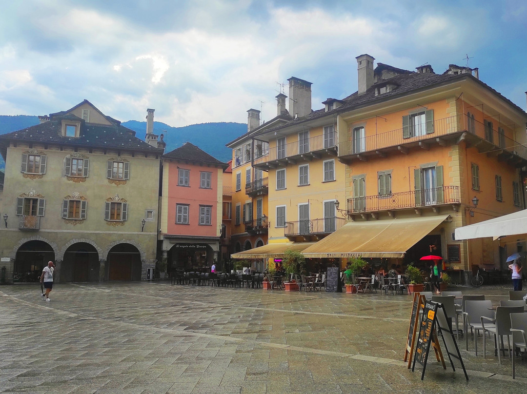 Piazza del Mercato-多莫多索拉必去景点