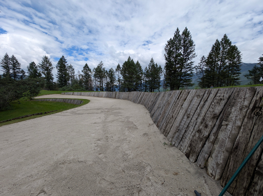 The Springs Course And Elevation Dining Restaurant-Radium Hot Springs必去景点