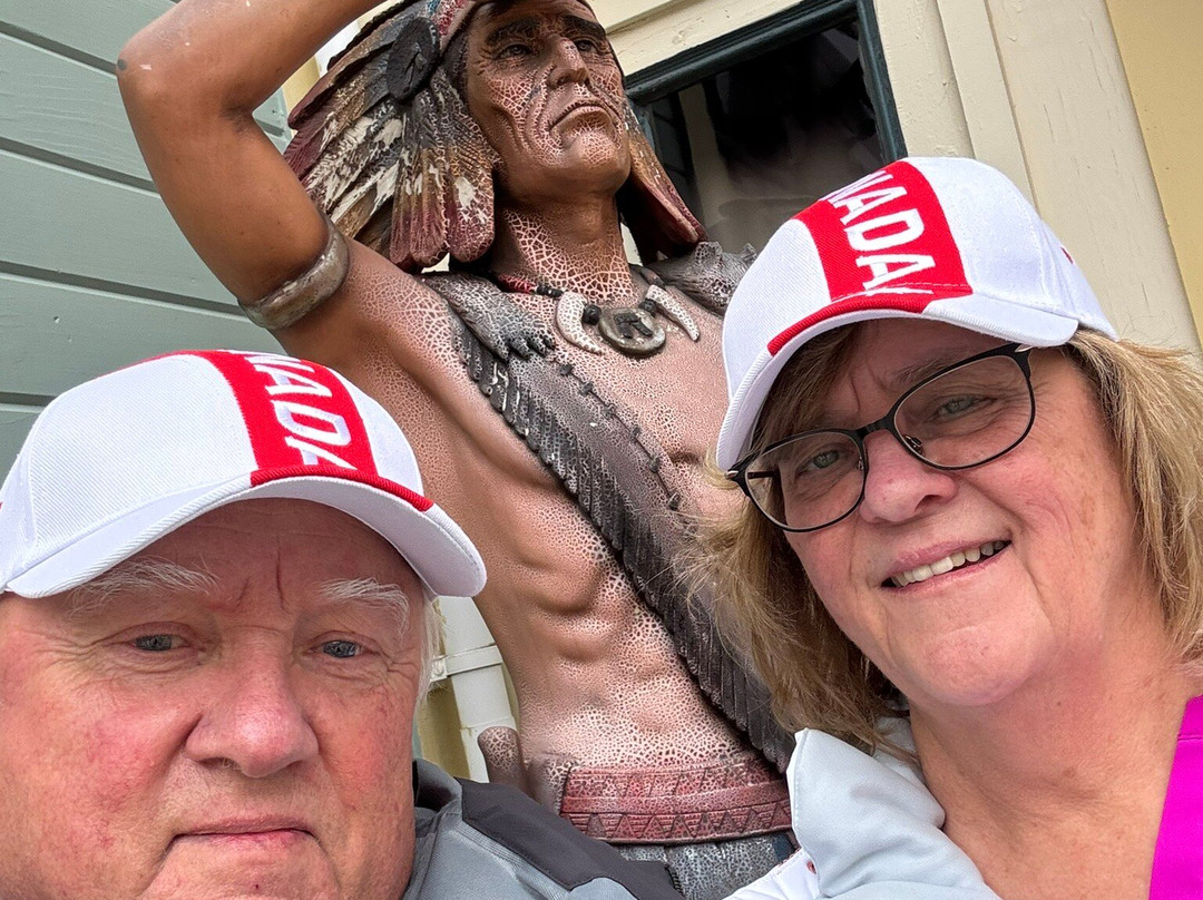 State Street and Broadway Street-史凯威必去景点