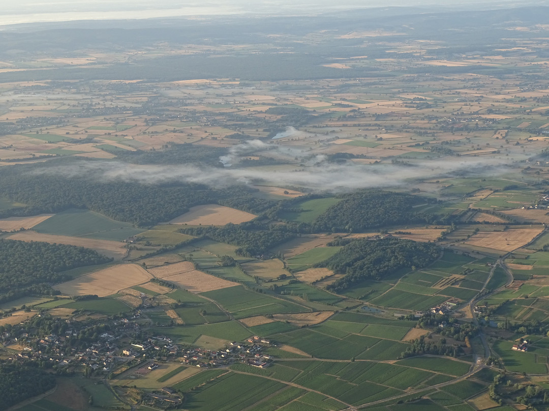 Bourgogne-Montgolfière-Moroges必去景点