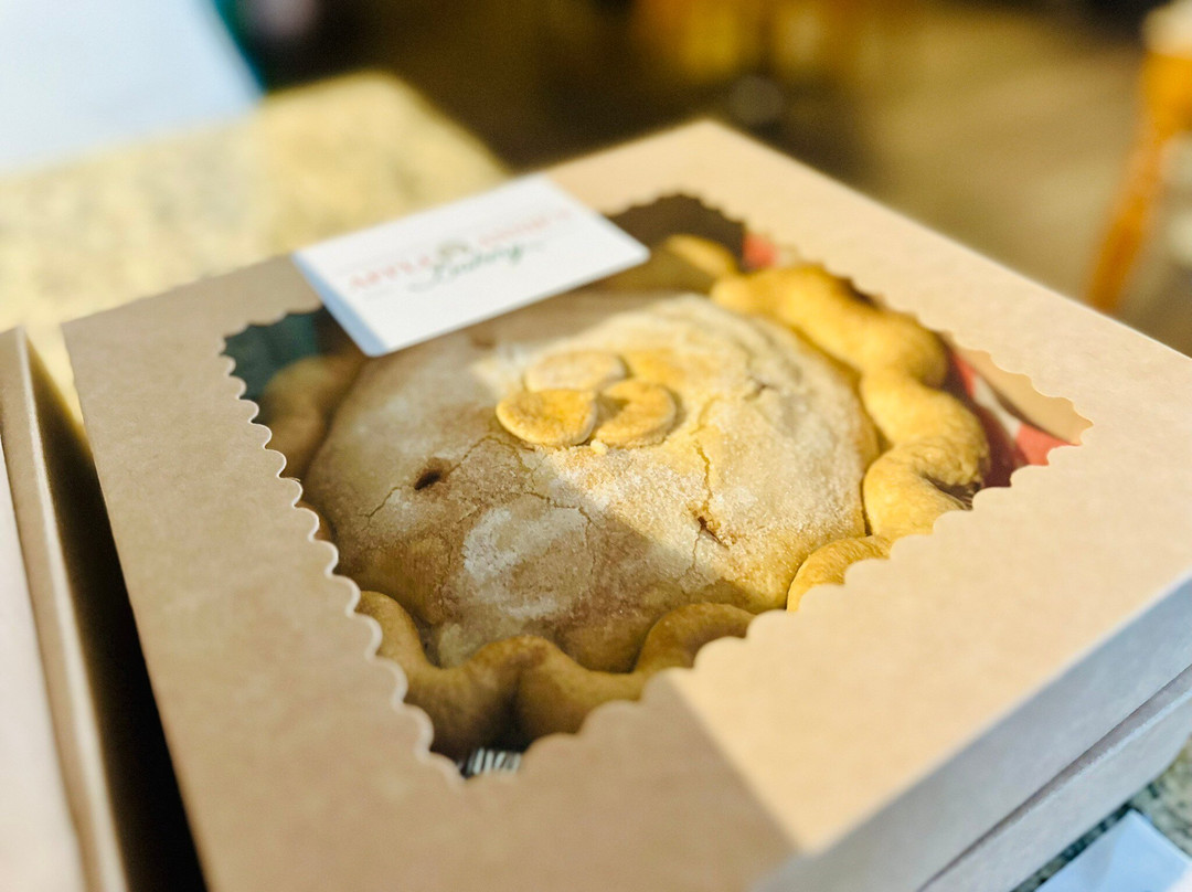 Apple Annie's Fairmont