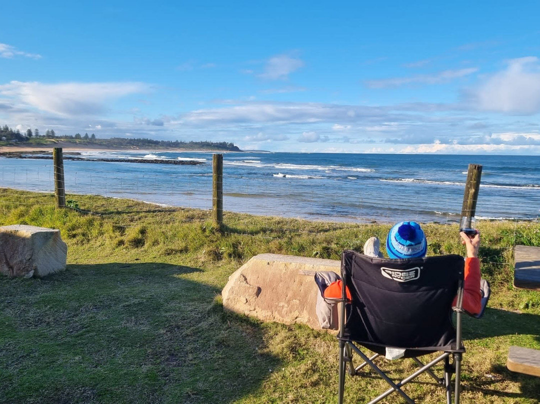 蓝礁湖海滩度假酒店主图