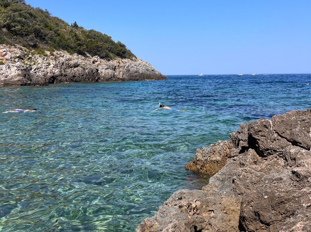 Cala La Cacciarella-圣托斯特凡诺港必去景点