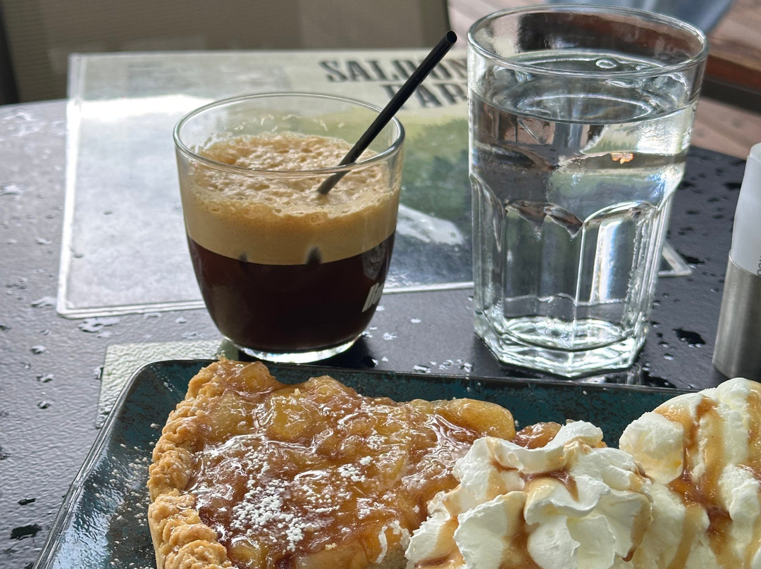 Saloon Park-卡尔派尼西必去景点