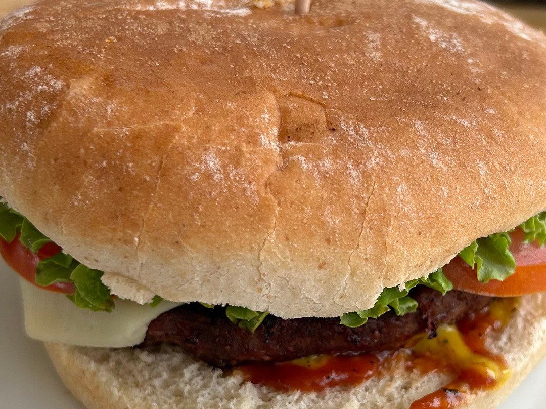 Km 74 Cafetería y Parrilla