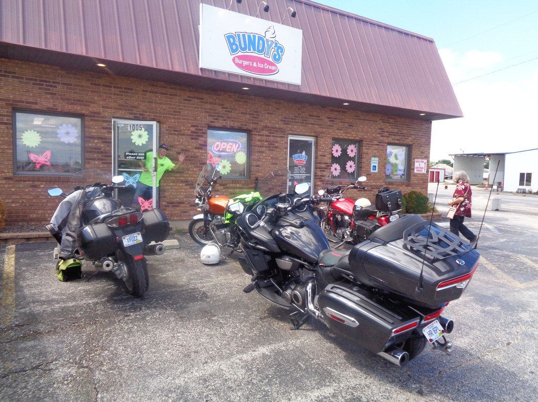 Bundy's Burgers and Ice Cream