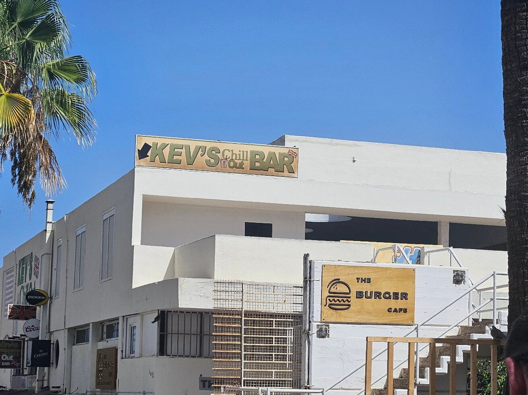 Kev’S Chill Out Bar