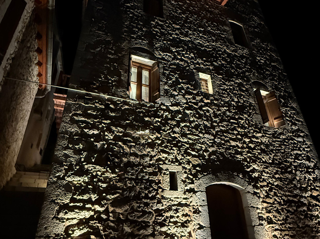 Petrinos Pyrgos主图