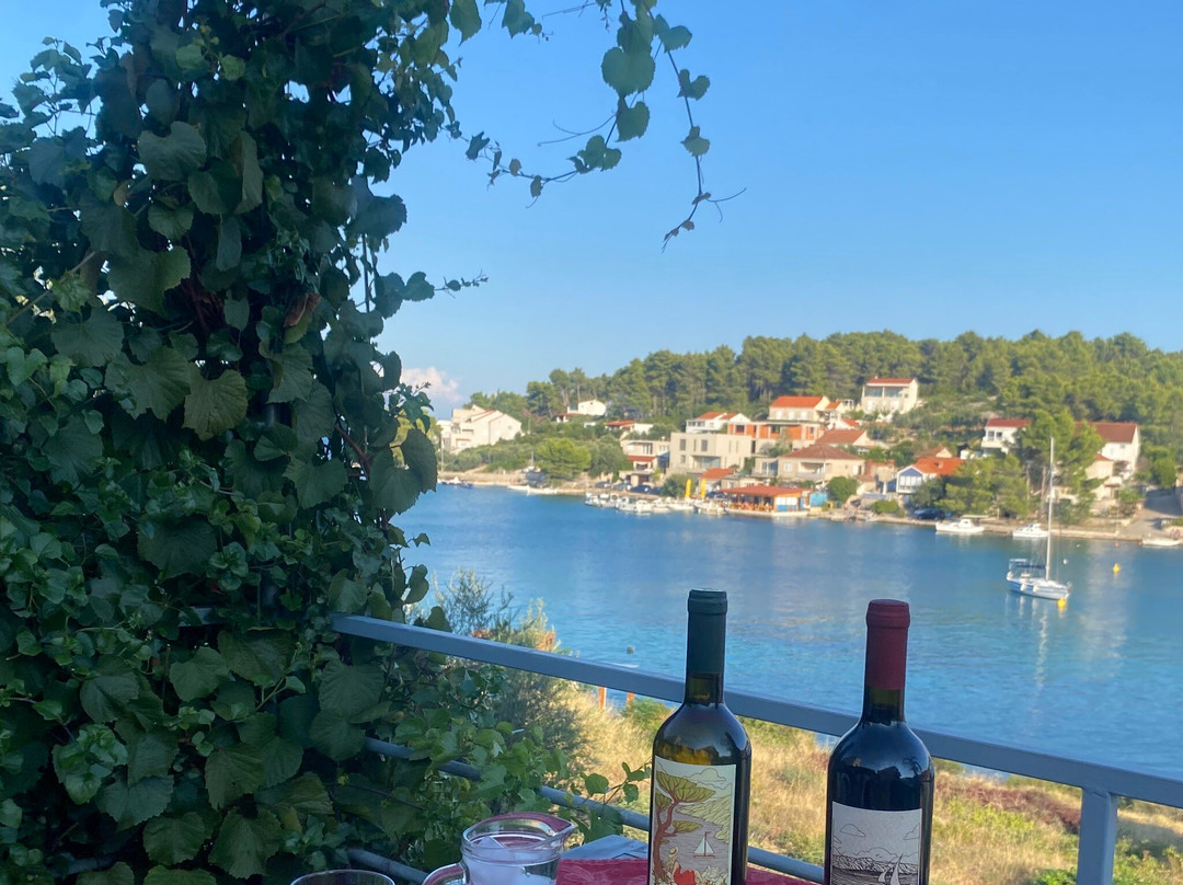 Adrians Boutique Winery-伦巴达必去景点