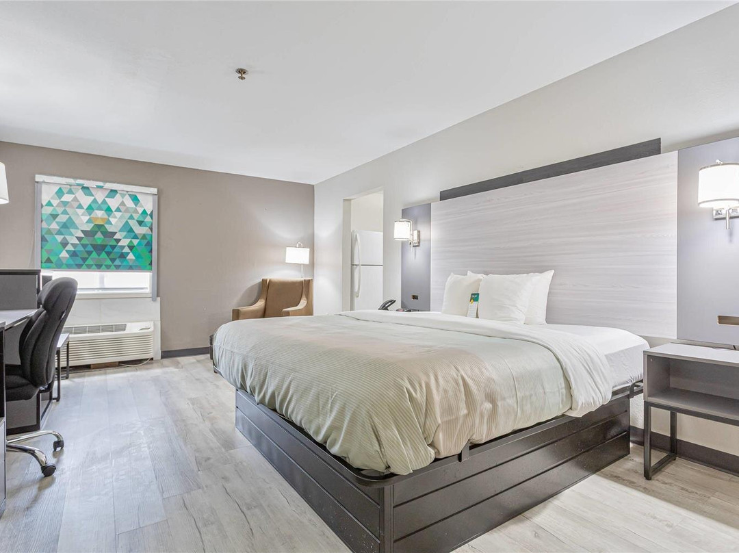 Alberta酒店住宿-塞尔马凯富酒店