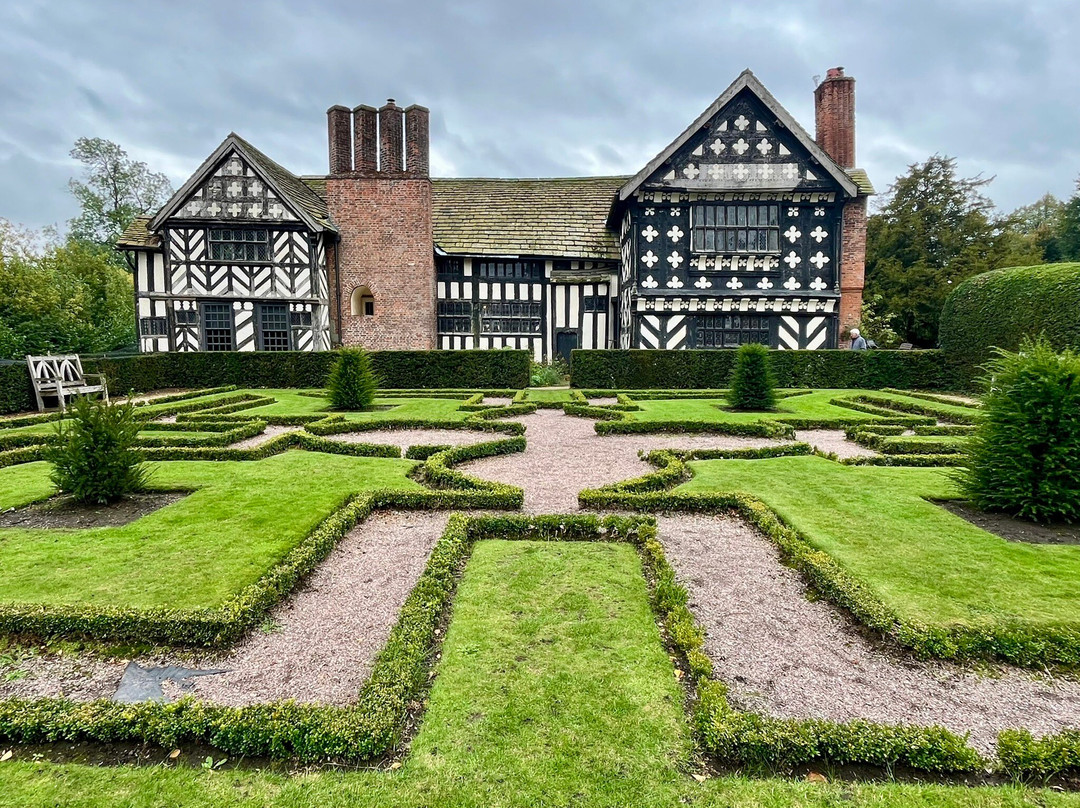 Little Moreton Hall-康格尔顿必去景点