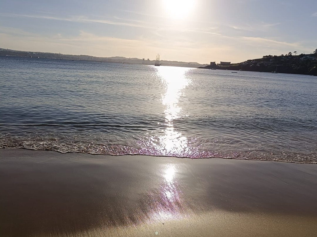 Playa de Santa Cristina-Oleiros必去景点