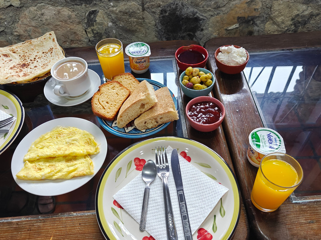 阿勒哈利法酒店主图