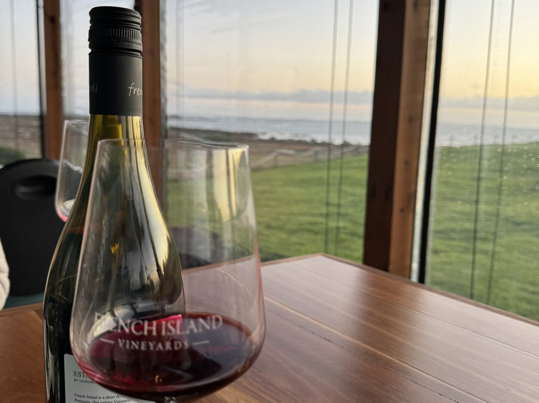 French Island Eco Inn主图