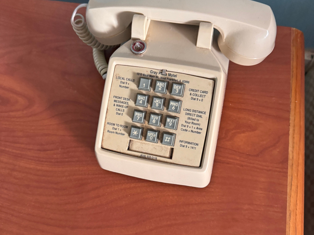 Gray Plaza West Frankfort