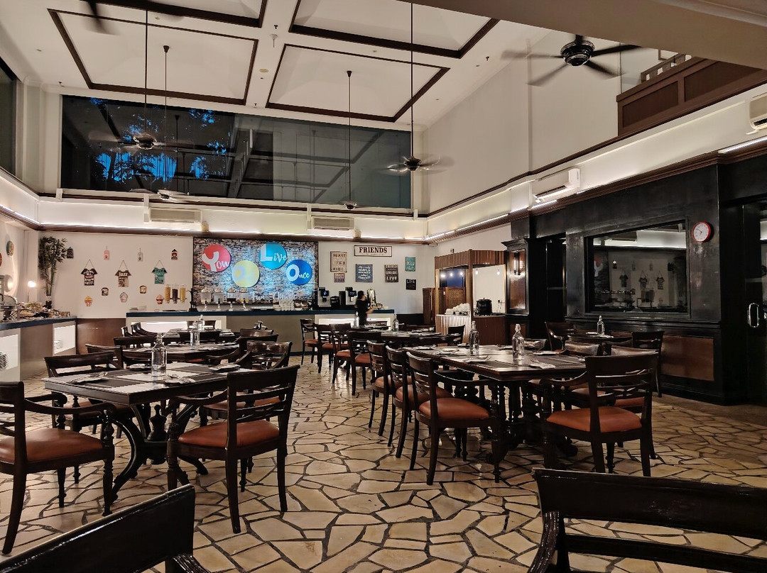 矿山疗养酒店主图