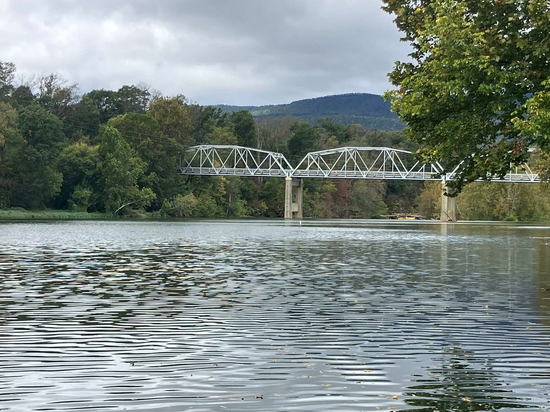 Suburban Studios Verona - Staunton North主图