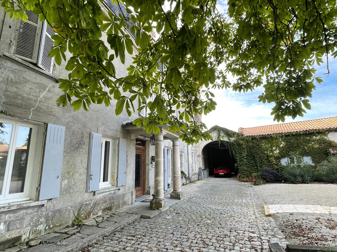 Chateau de Champblanc主图