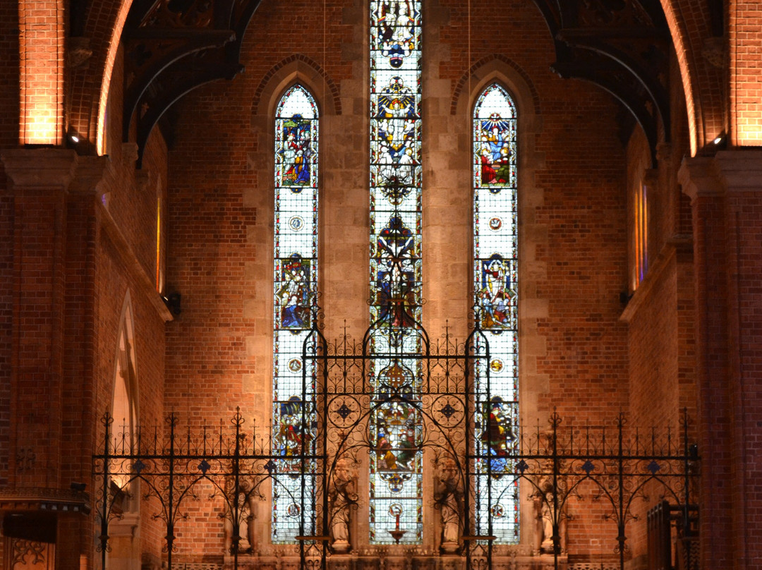 伦敦圣乔治主教座堂-珀斯必去景点