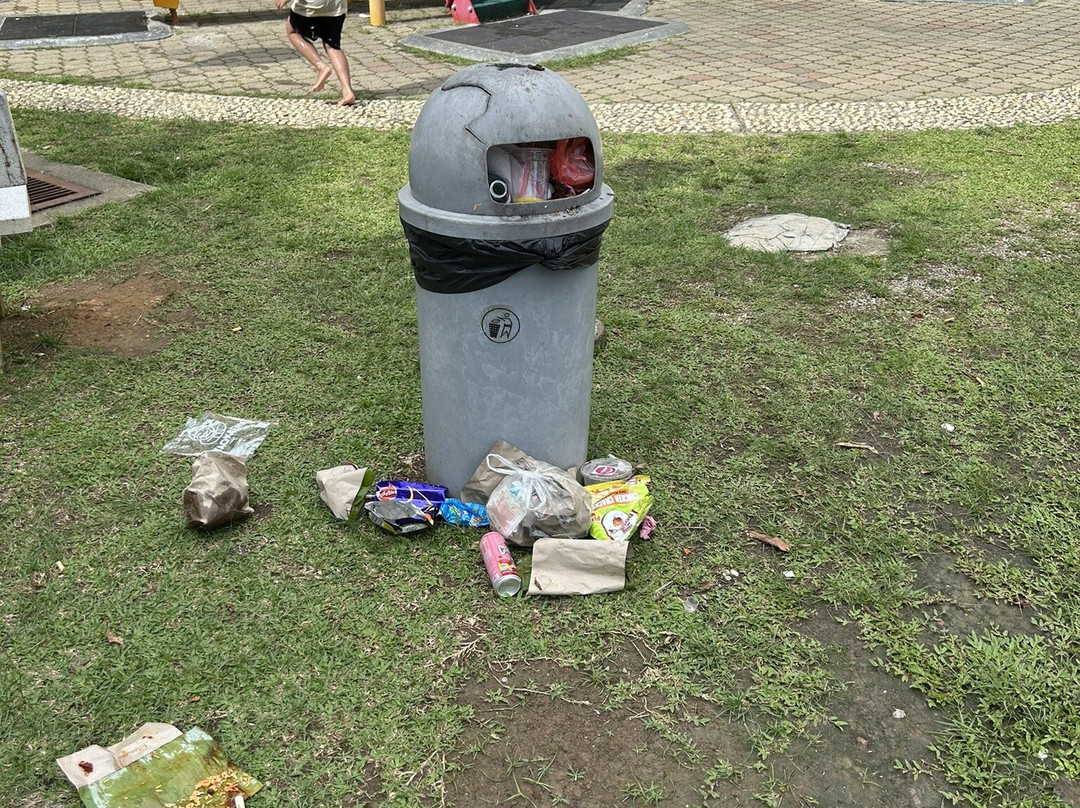 荣耀海滩度假村主图