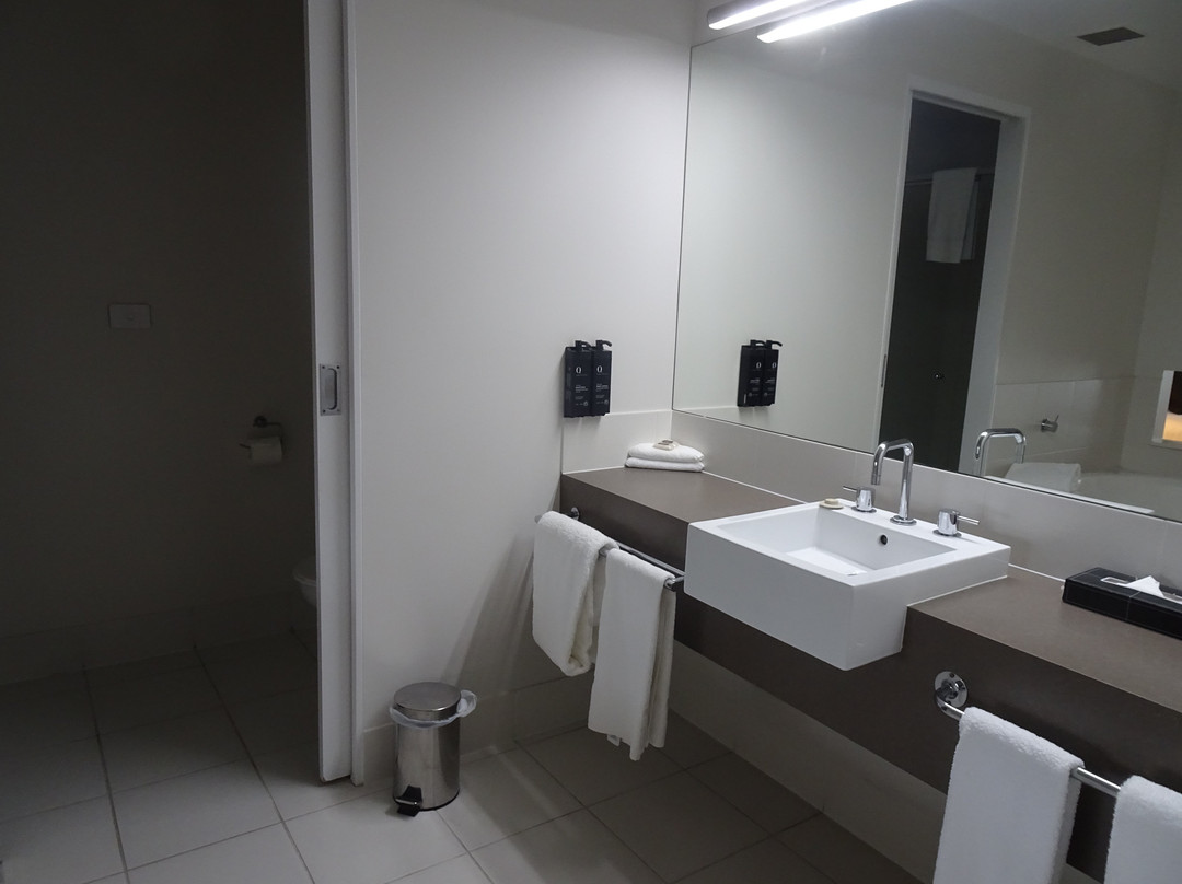 贝尔维尤市的湖泊主图