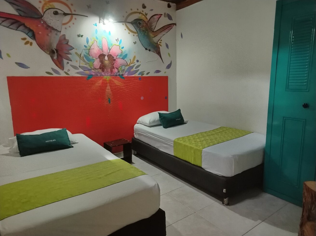 Backpackers and Travellers Art Hostel, Tours Agency Huila y Colombia