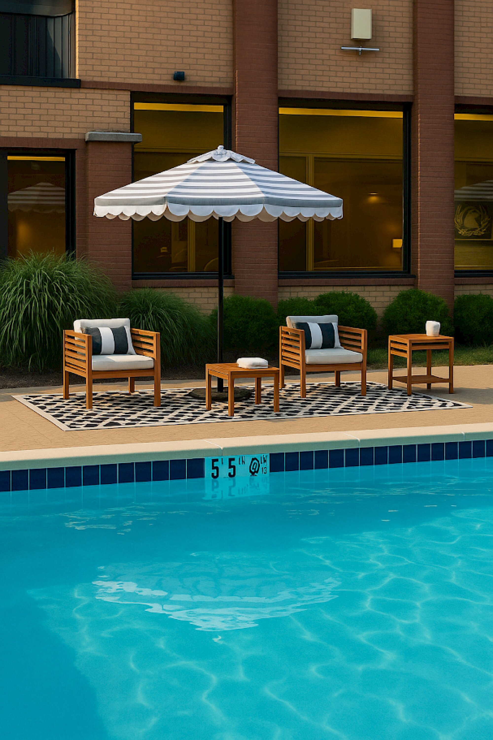 Solomons Inn Resort + Marina-泳池