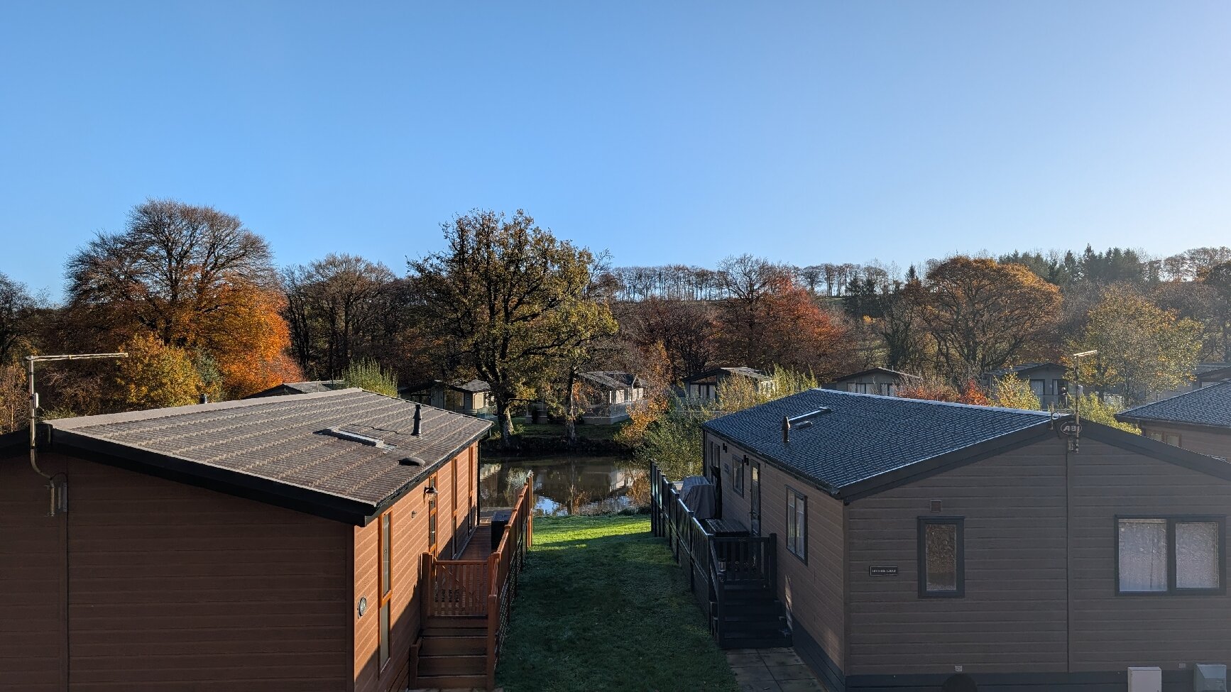 Lakeview Manor-官方