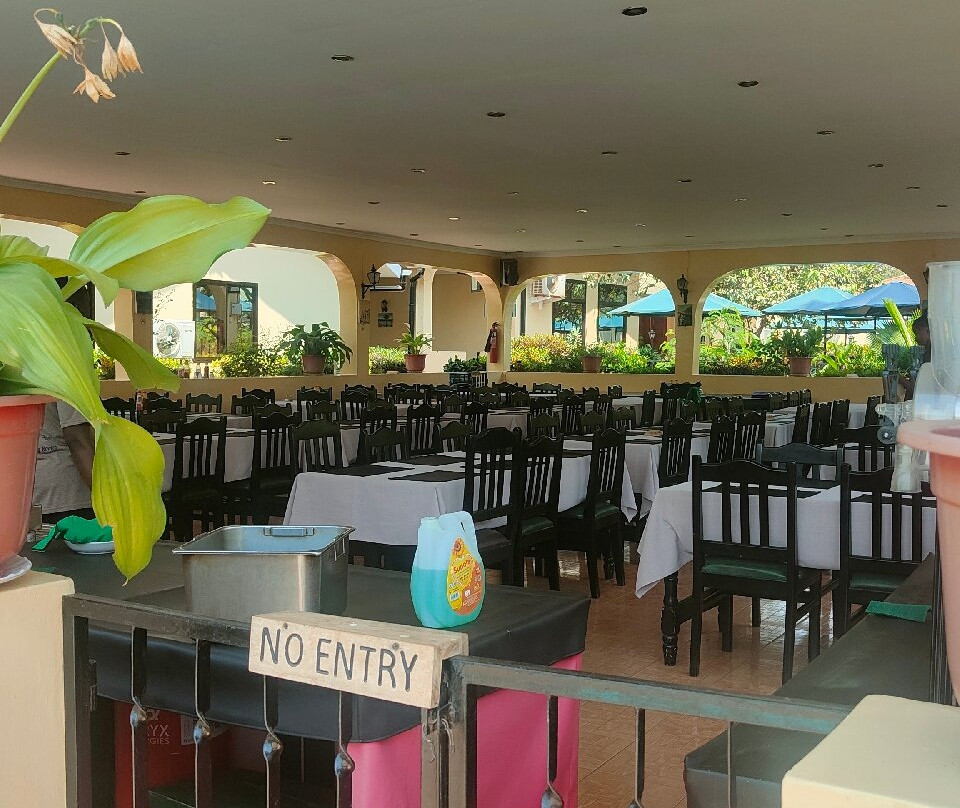 Springlands Hotel主图