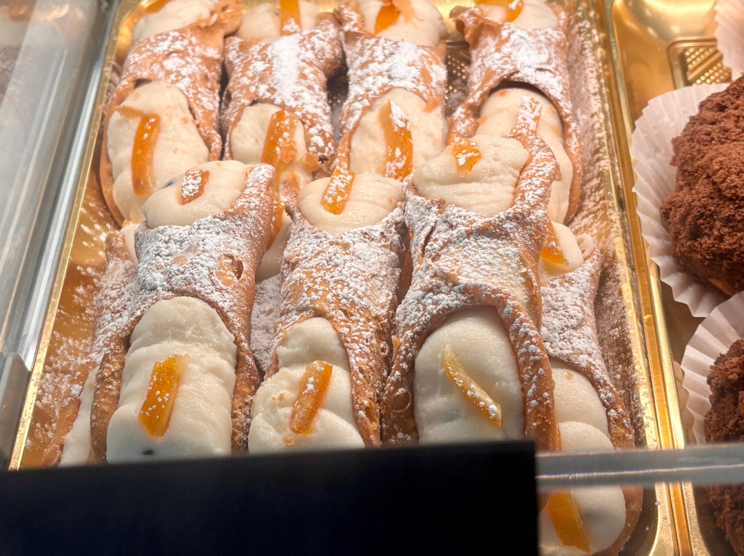 Bella Sicilia Bakery & Deli