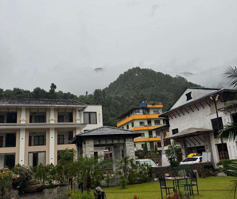 Siddhartha Riverside Resort主图