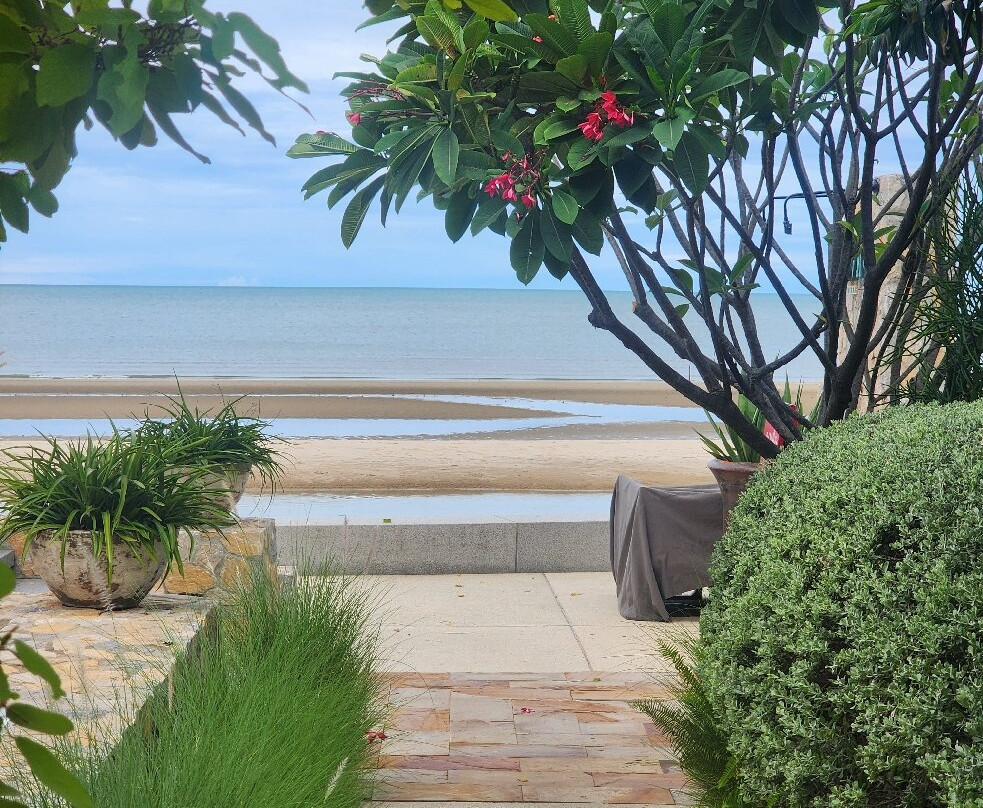 Charras Bhawan Hotel and Residences主图