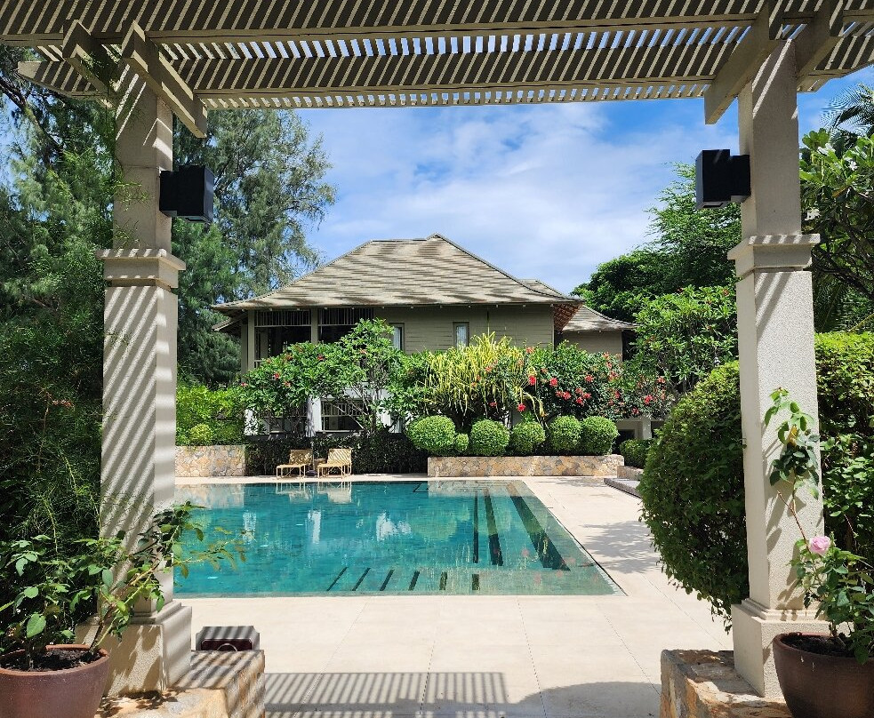 Charras Bhawan Hotel and Residences主图