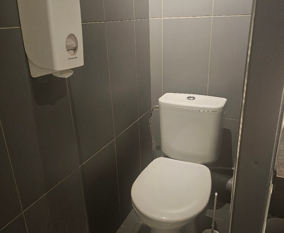 红色福克斯酒店主图