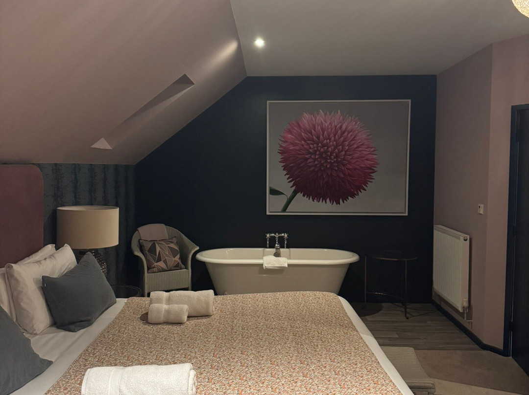 The Westleton Crown主图