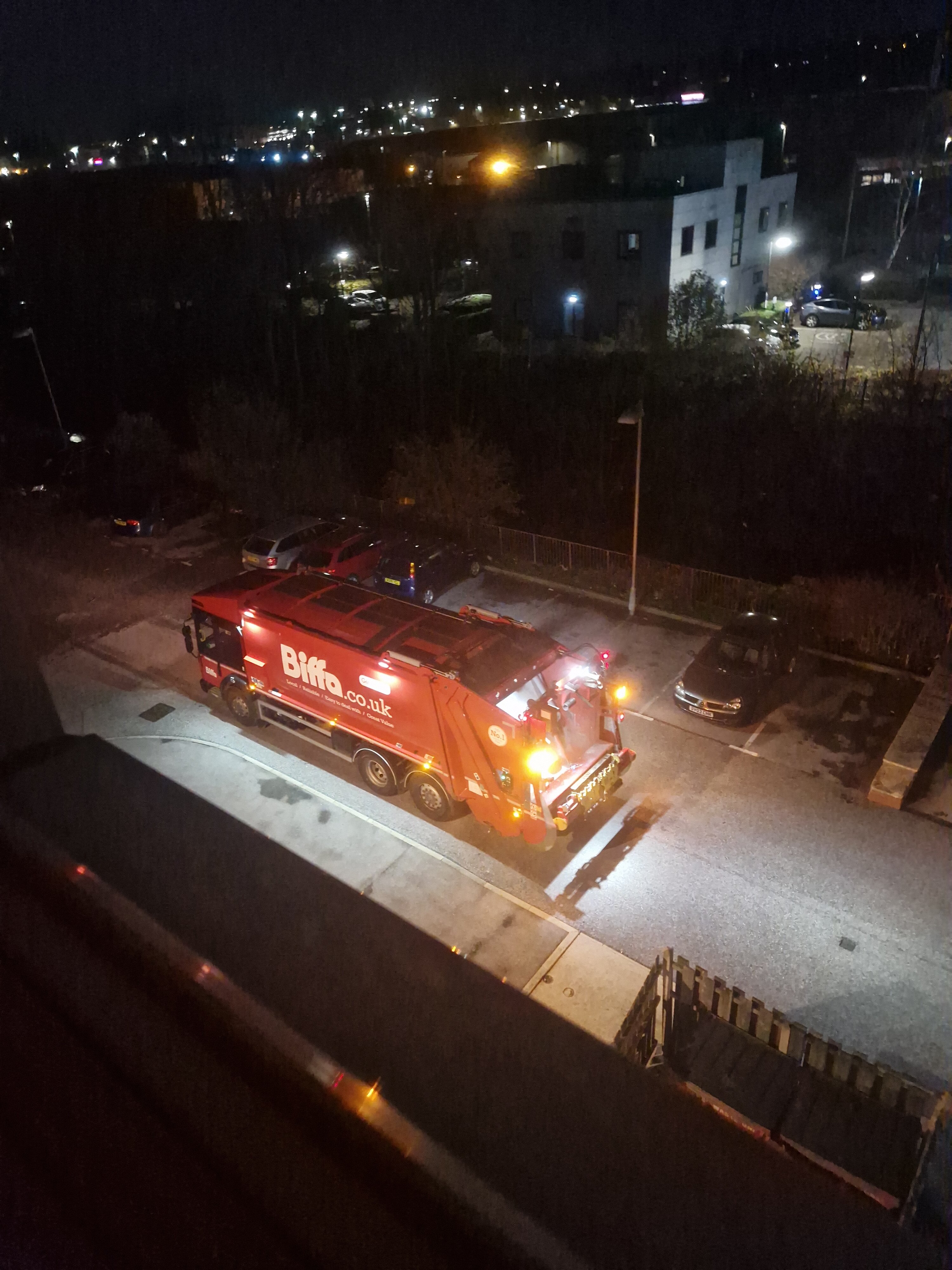 Travelodge Huddersfield-浴室