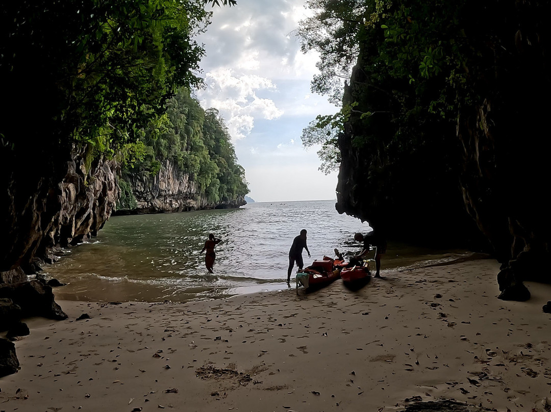 Karst Aways. Krabi Kayak Tour-Nong Thale必去景点