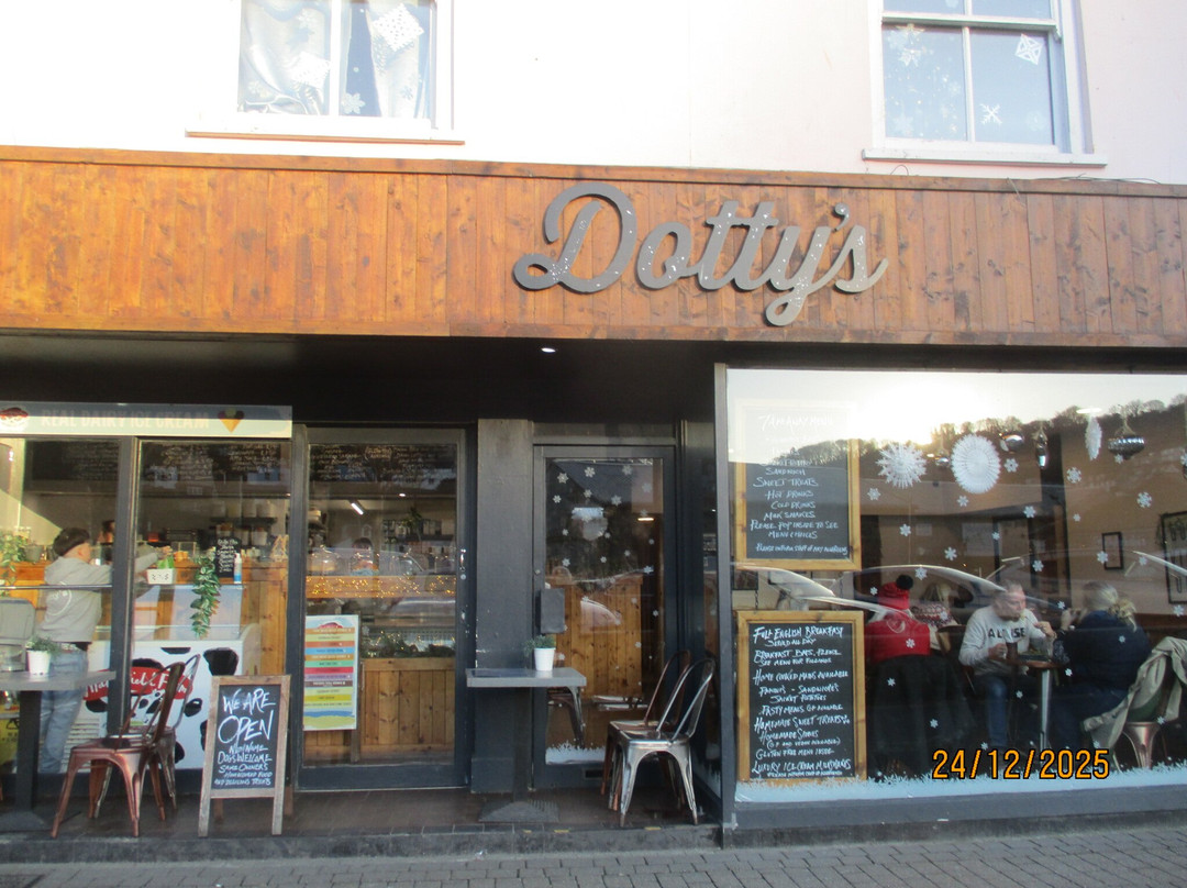 Dotty's - Cafe Fleur
