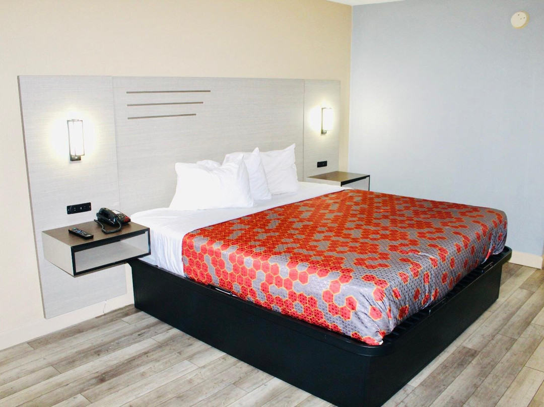 Milan Inn & Suites