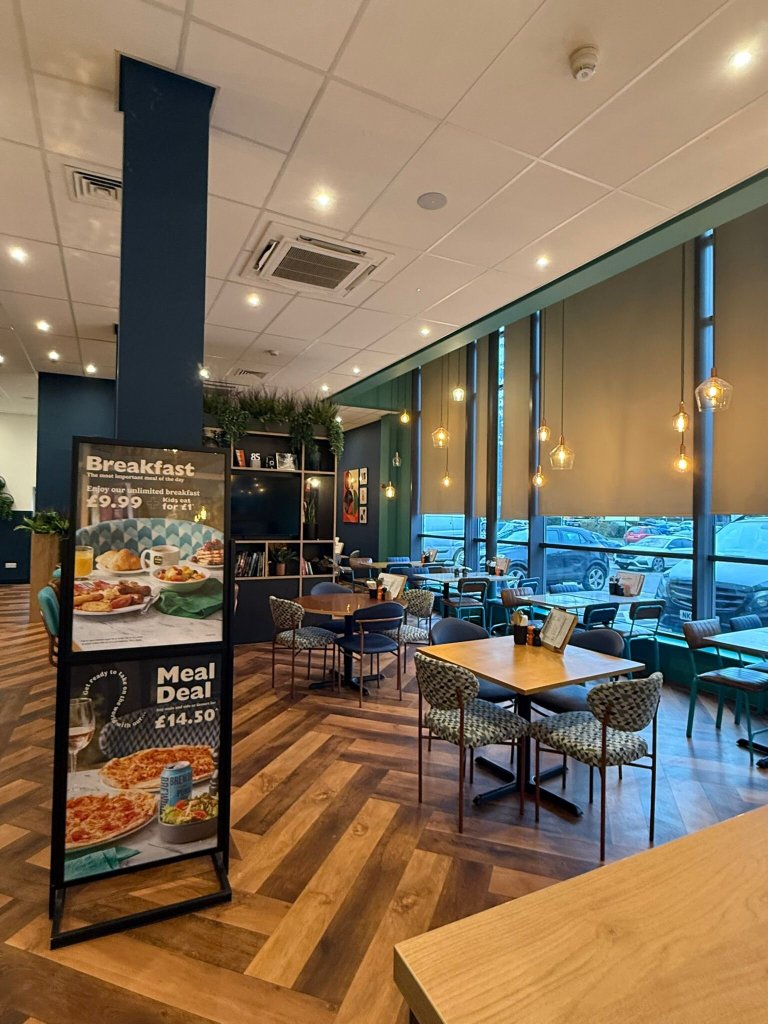 Travelodge Hatfield Central-官方