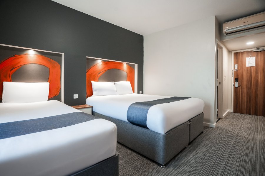 伦敦斯坦斯特德机场温德姆华美达酒店-客卧