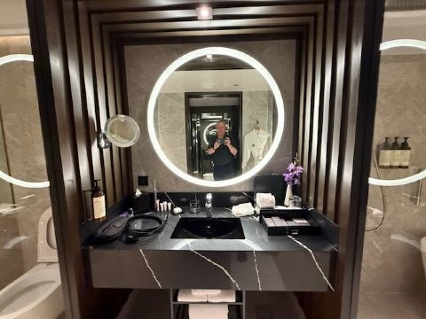 新加坡费尔蒙酒店-浴室