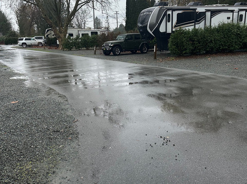 探路者营地度假村  阿加西兹主图