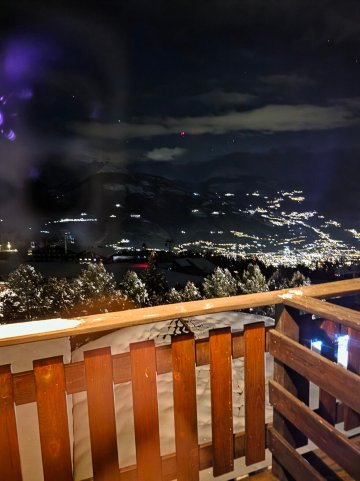 里昂瓦酒店-官方