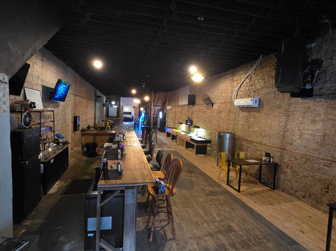 Bluff Creek Distillery & 18 Acres Lounge-Caldwell必去景点