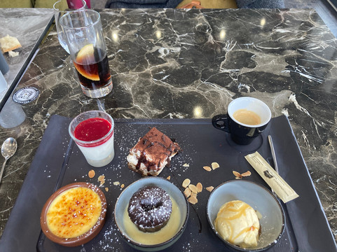 Le Bo'vin Steakhouse