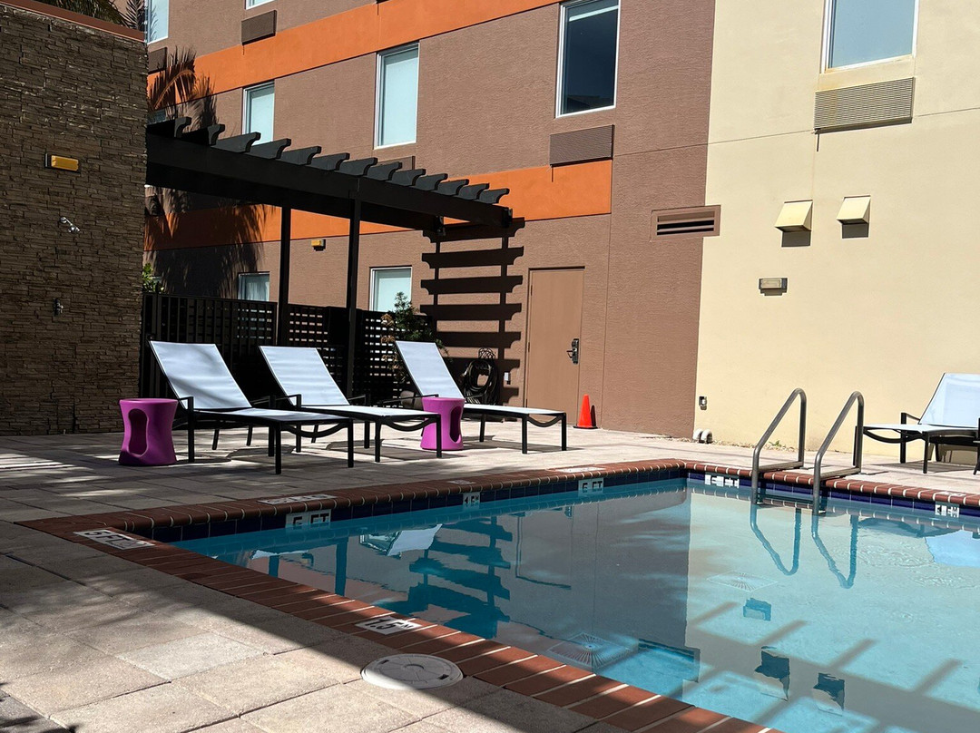 佛罗里达市希尔顿惠庭酒店主图