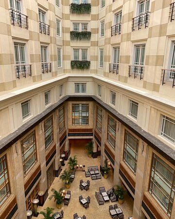 新加坡富丽敦酒店主图