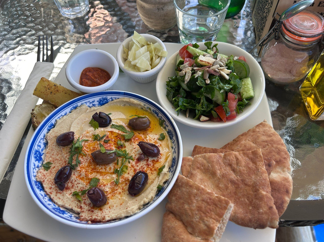 Horizon Hotel & Yoga Center主图